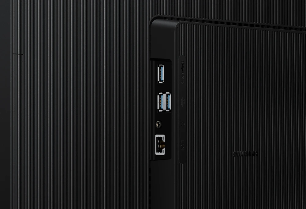 ������� Samsung 32" ViewFinity S8