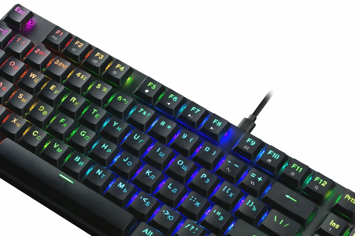  Defender Armada GK-004