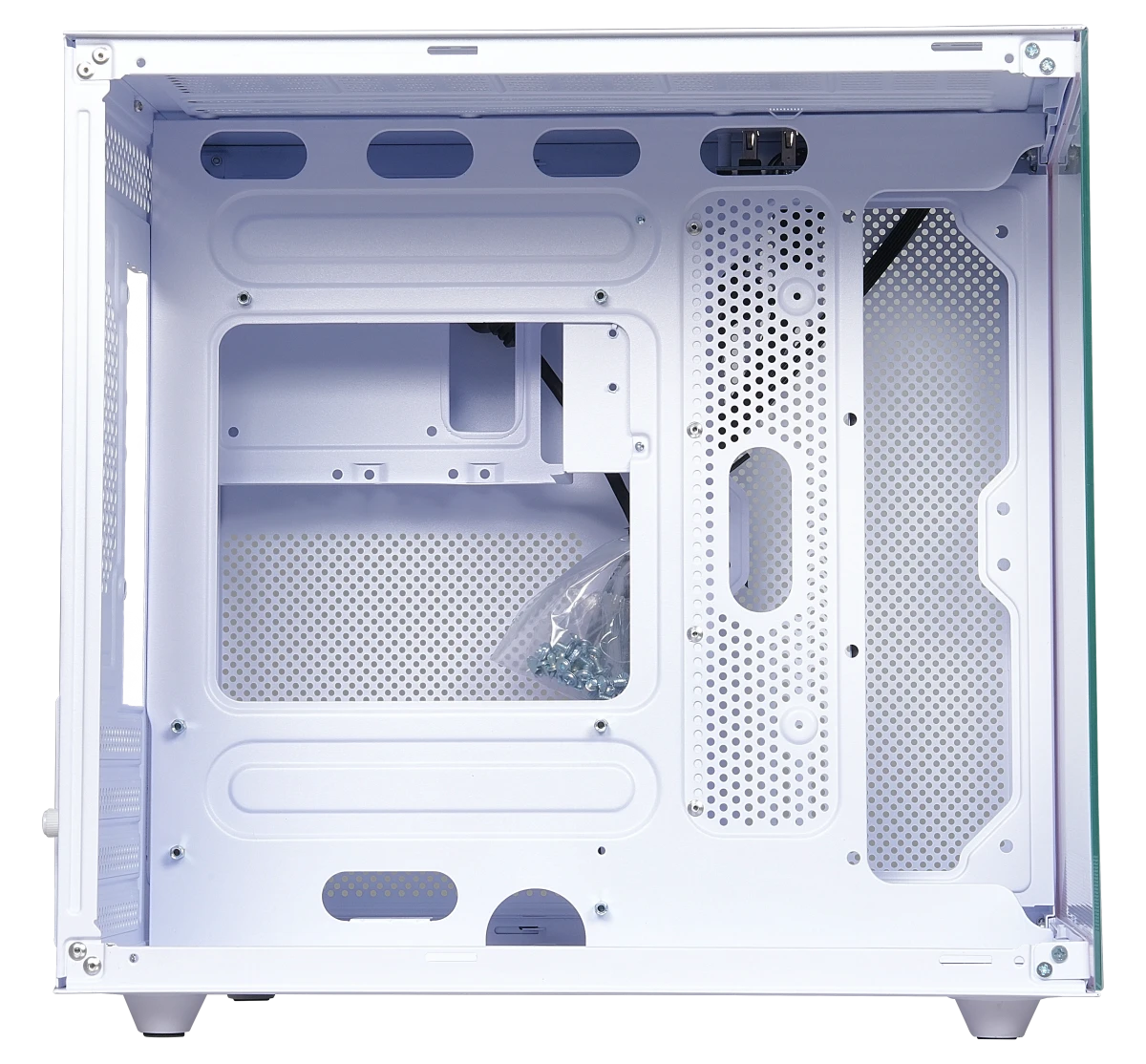 ������ Defender NovaCube White